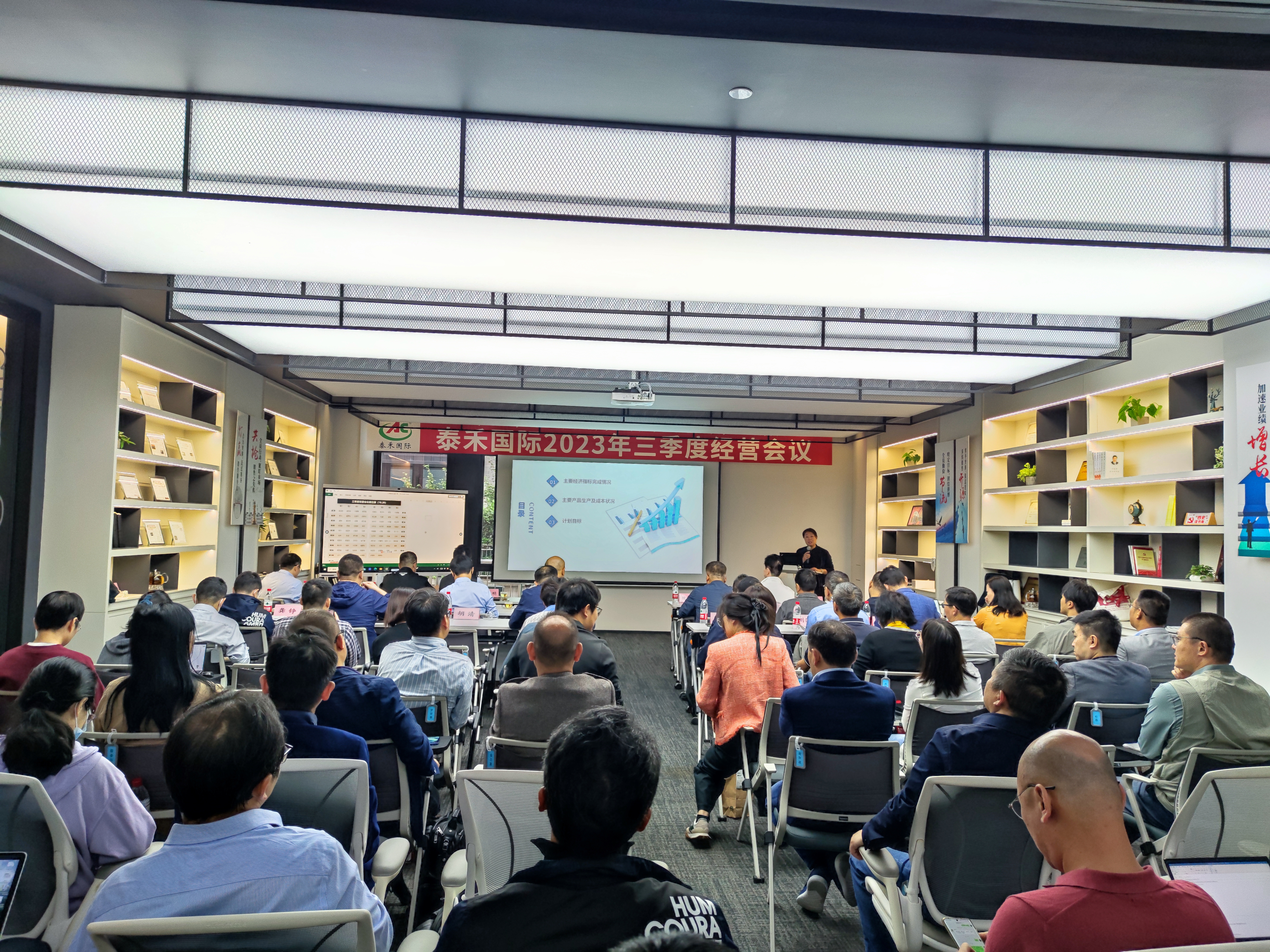 ���ľ����������������������ѹ�������������������ս�������ٳ��� �����������������ٿ�������ı��������