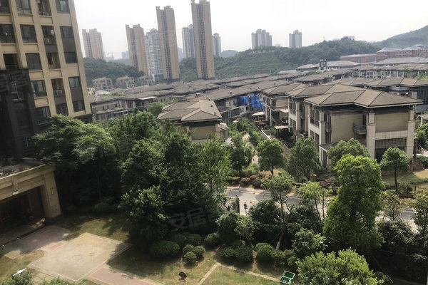 天麓尚层最新房价
