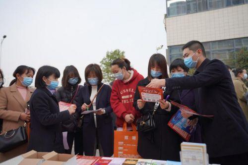 京山中央广场最新招聘